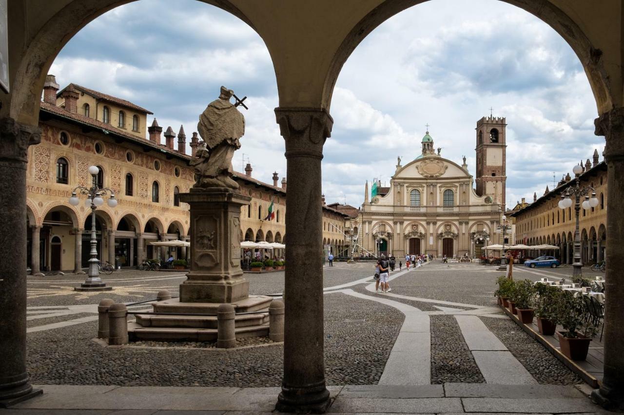 B&B Antica Corte Lombarda Mortara Exteriör bild
